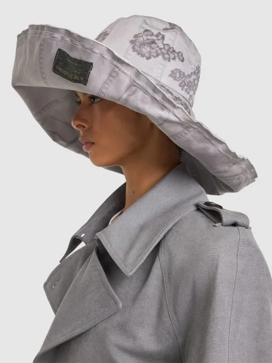 Acne Studios   Tromp l&#x27;oeil lace print canvas hat 